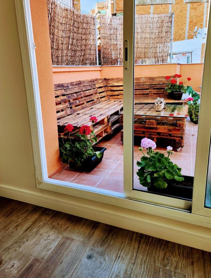 Estudio Con Terraza Badalona Exterior photo